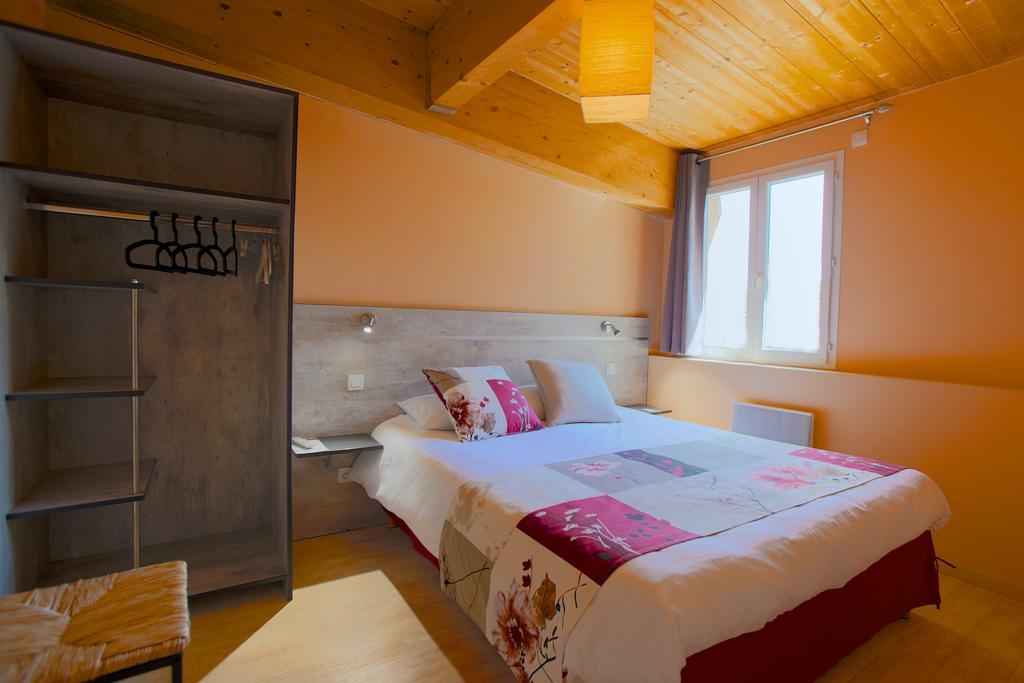 Le Castel Hotel Tain-lʼHermitage Værelse billede